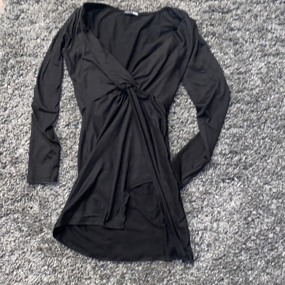 Short black dress size extra small fashion nova